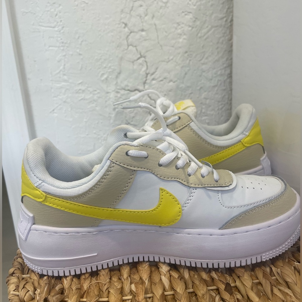 Nike Air Force 1 - Picture 8 of 10
